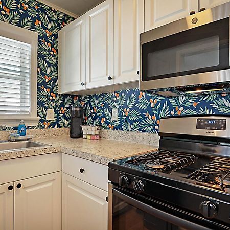 Steps To Beach & Downtown! Cozy Beach Bungalow #1 Lake Worth Beach Bagian luar foto