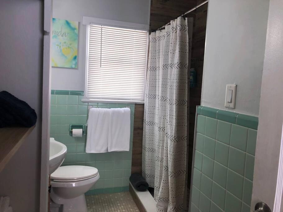 Steps To Beach & Downtown! Cozy Beach Bungalow #1 Lake Worth Beach Bagian luar foto