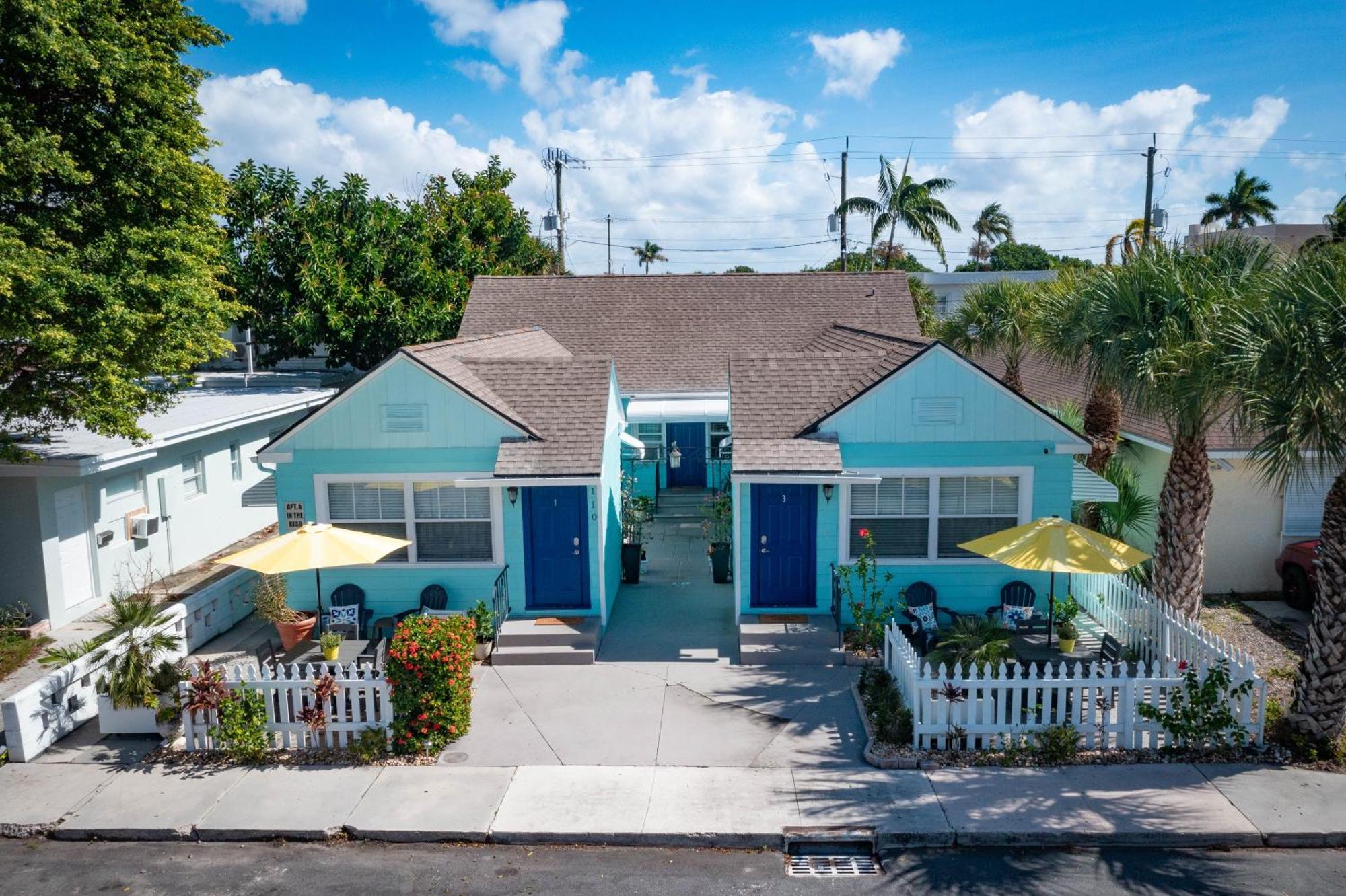 Steps To Beach & Downtown! Cozy Beach Bungalow #1 Lake Worth Beach Bagian luar foto